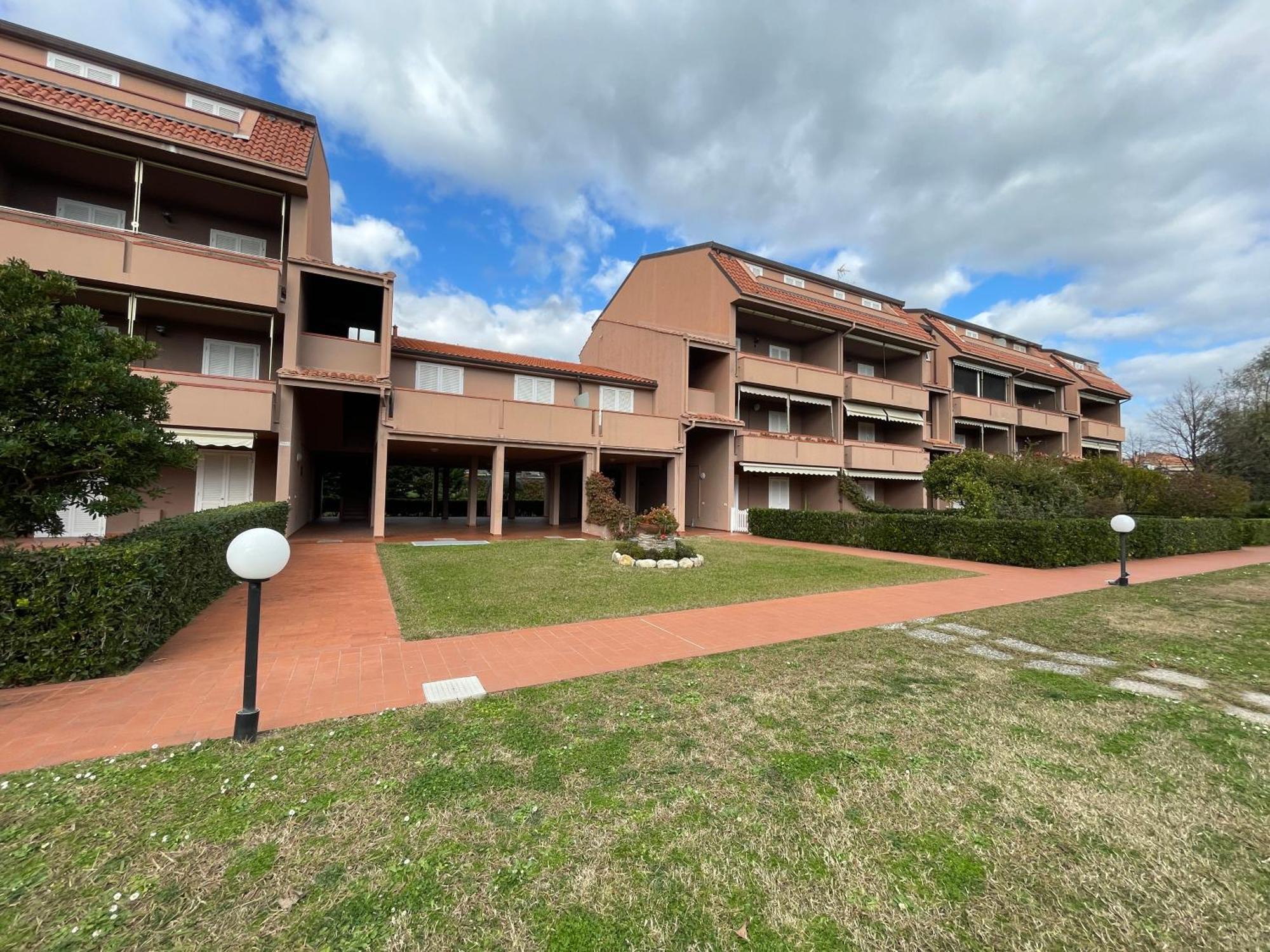 Il Gabbiano Bilocale Con Piscina, Garage E A/C. Διαμέρισμα Loano Εξωτερικό φωτογραφία