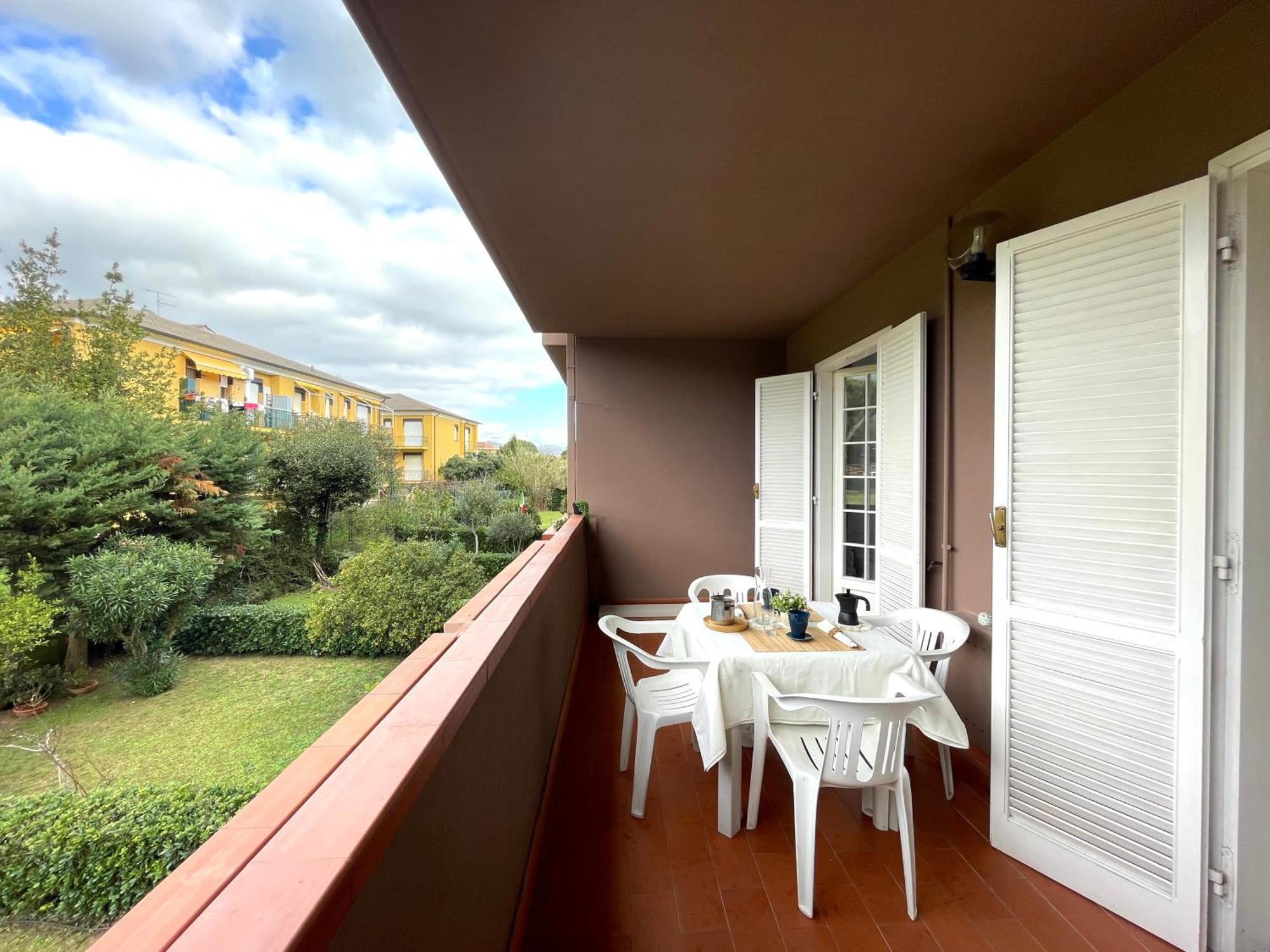 Il Gabbiano Bilocale Con Piscina, Garage E A/C. Διαμέρισμα Loano Εξωτερικό φωτογραφία