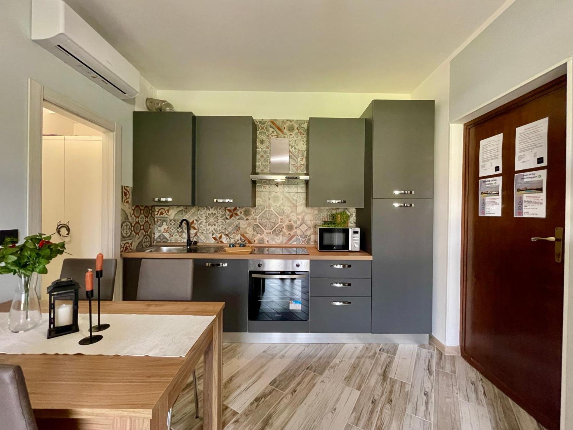 Il Gabbiano Bilocale Con Piscina, Garage E A/C. Διαμέρισμα Loano Εξωτερικό φωτογραφία